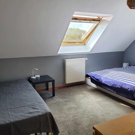 L Etablissement Gold Beach Propose 1 Hebergement , Maison 80M2 Avec Terrain 500M2, Parking Prive A 4 Min Du Port Artificiel D Arromanches, Services Accueil Personnalise, Lits Faits, Serviettes, Menage, Netflix, Wifi Ryes Exteriér fotografie